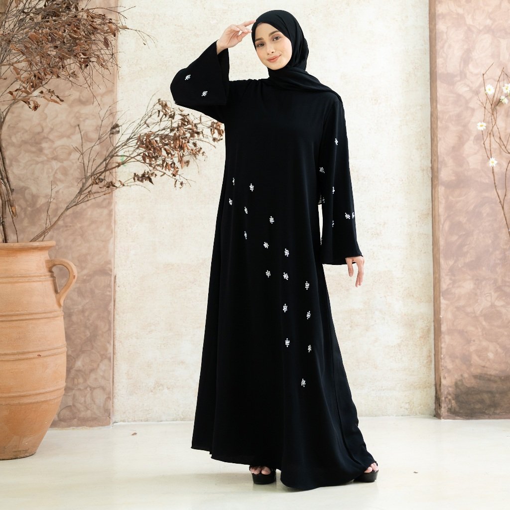 noura amira abayas || gamis || marbella silk dress syari muslim payet mewah hitam noura amira abayas || gamis || marbella silk dress syari muslim payet mewah hitam
