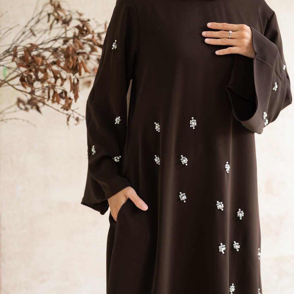 noura amira abayas || gamis || marbella silk dress syari muslim payet mewah hitam noura amira abayas || gamis || marbella silk dress syari muslim payet mewah hitam