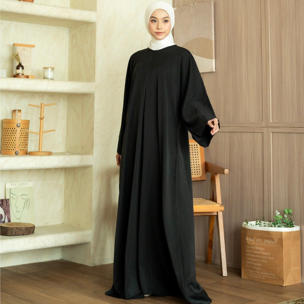 noura abaya rawdah jetblack garis gold garis silver allsize premium daily wear noura abaya rawdah jetblack garis gold garis silver allsize premium daily wear